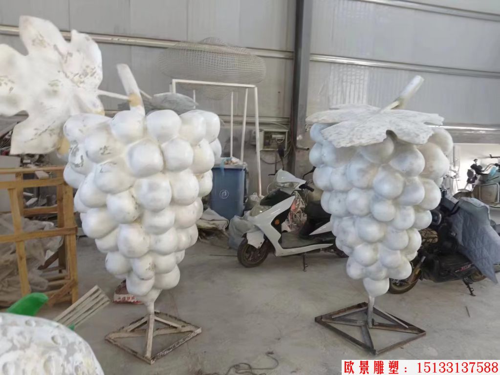 玻璃钢仿真葡萄雕塑 水果葡萄雕塑加工厂家
